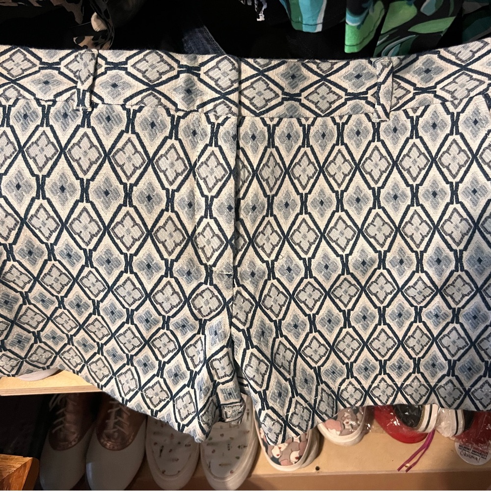 Ann Taylor LOFT jacquard shorts